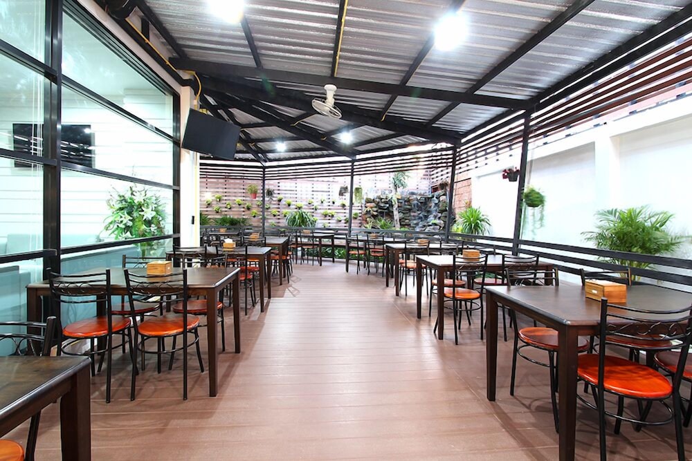 Thanburi Hotel 23/35
