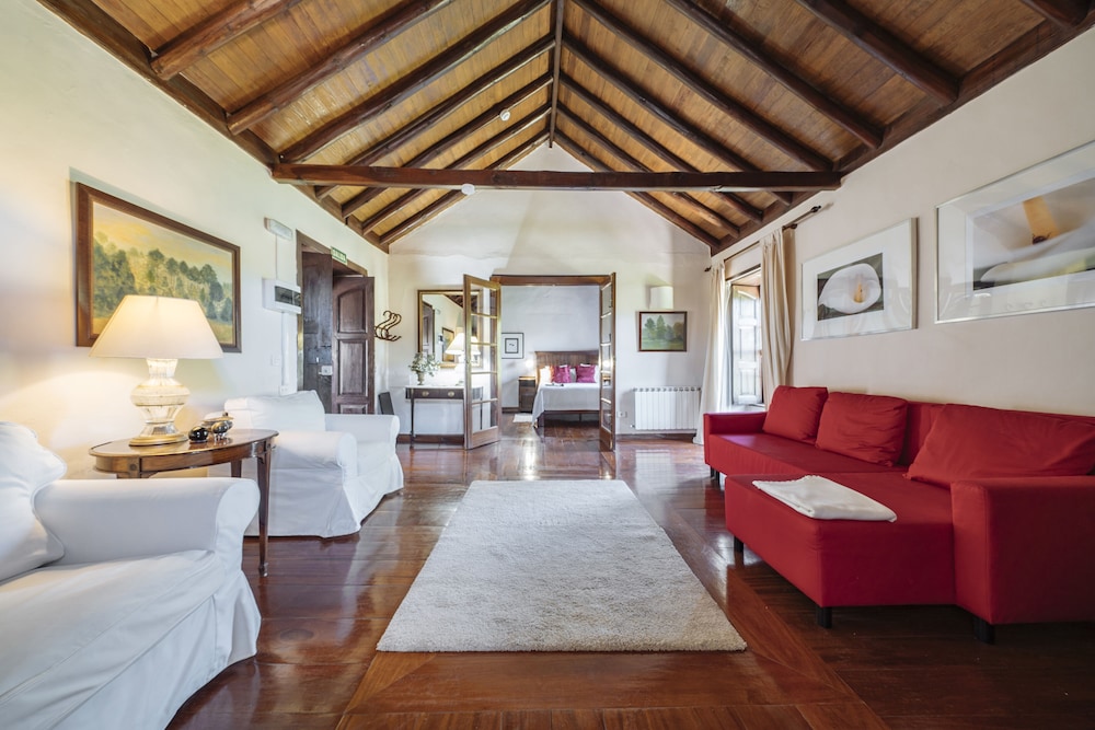 HOTEL RURAL LAS CALAS 33/50