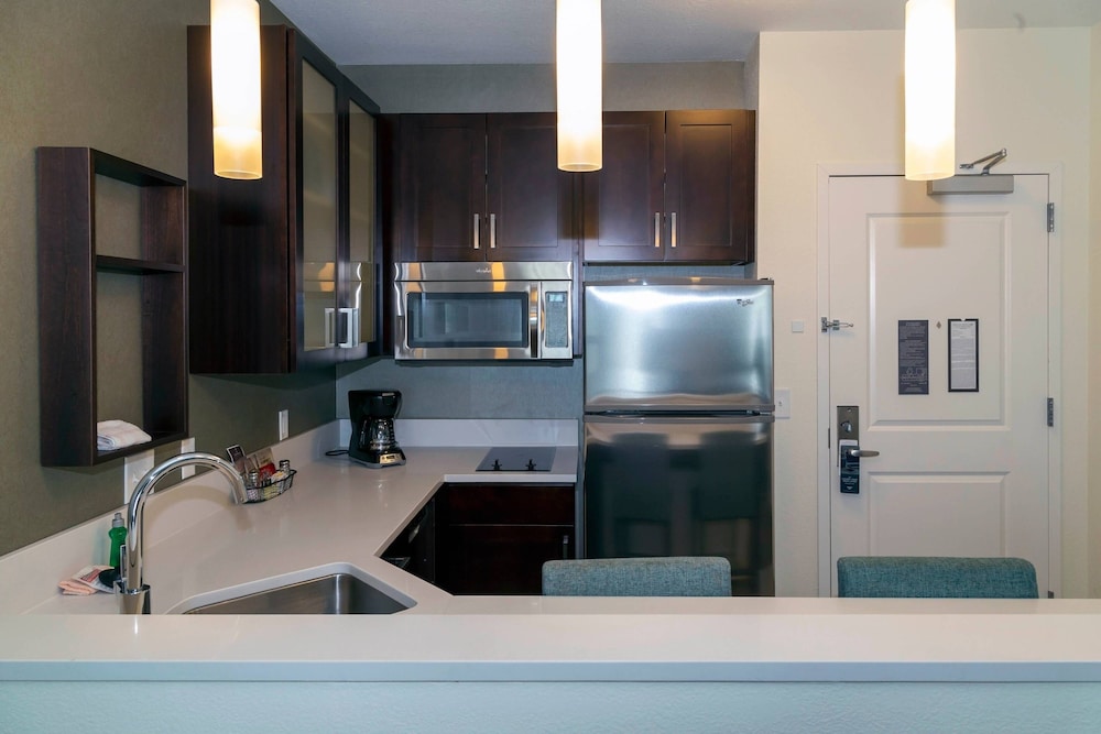 RESIDENCE INN CLEVELAND AVON AT THE EMERALD EVENT CENTER 19/53
