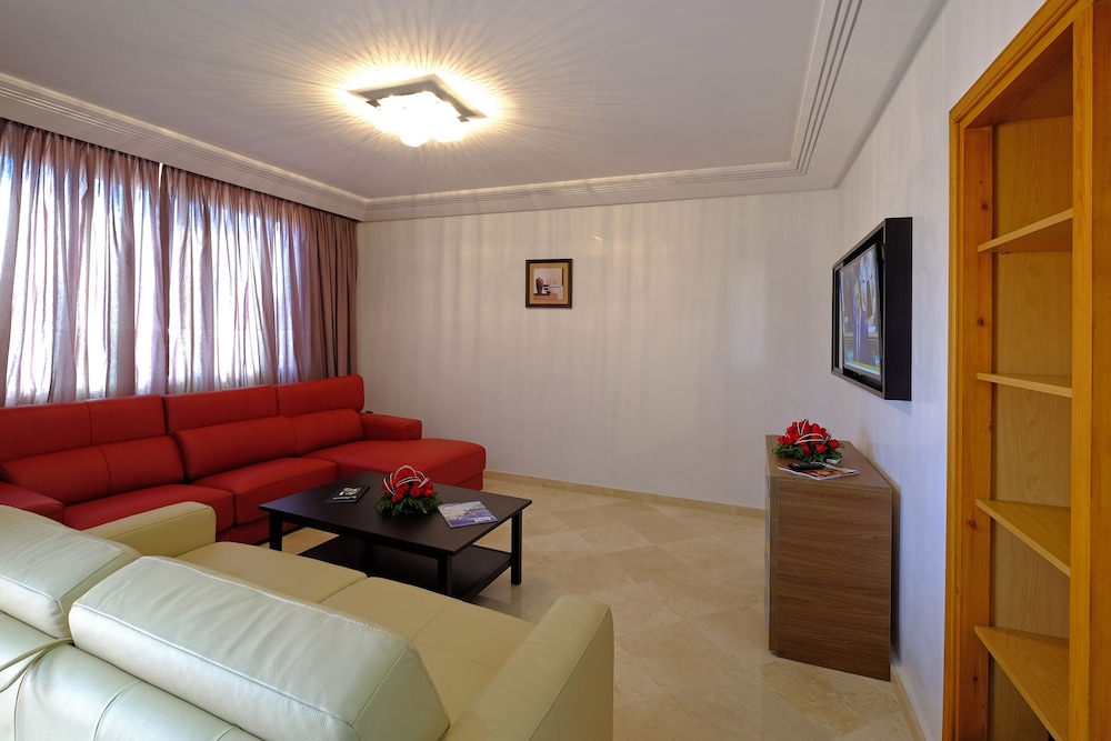 Appart Hotel Mouna 44/50