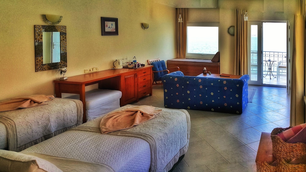Ece Boutique Hotel 57/85