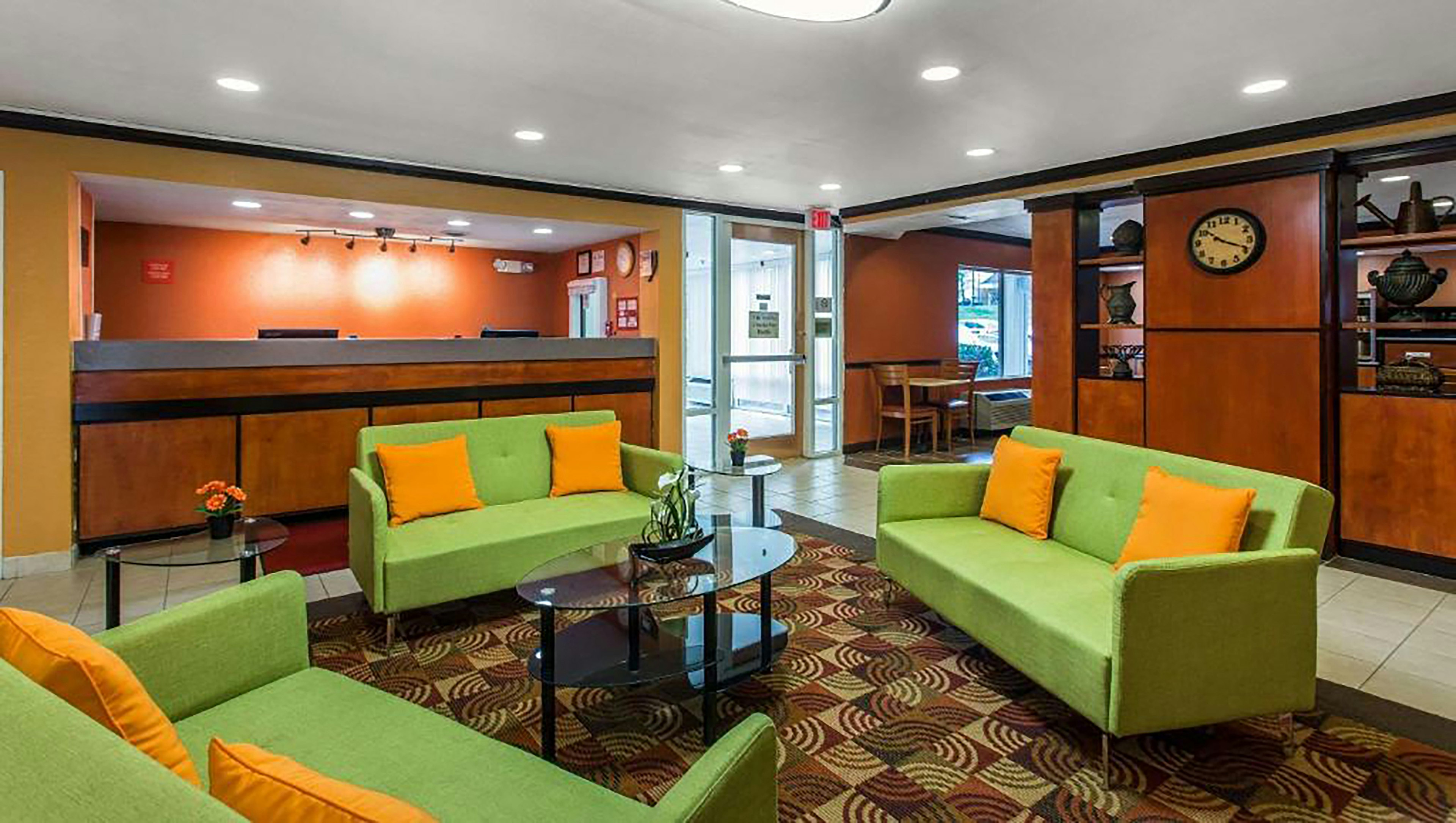 Studios & Suites 4 Less Charlotte 8/15