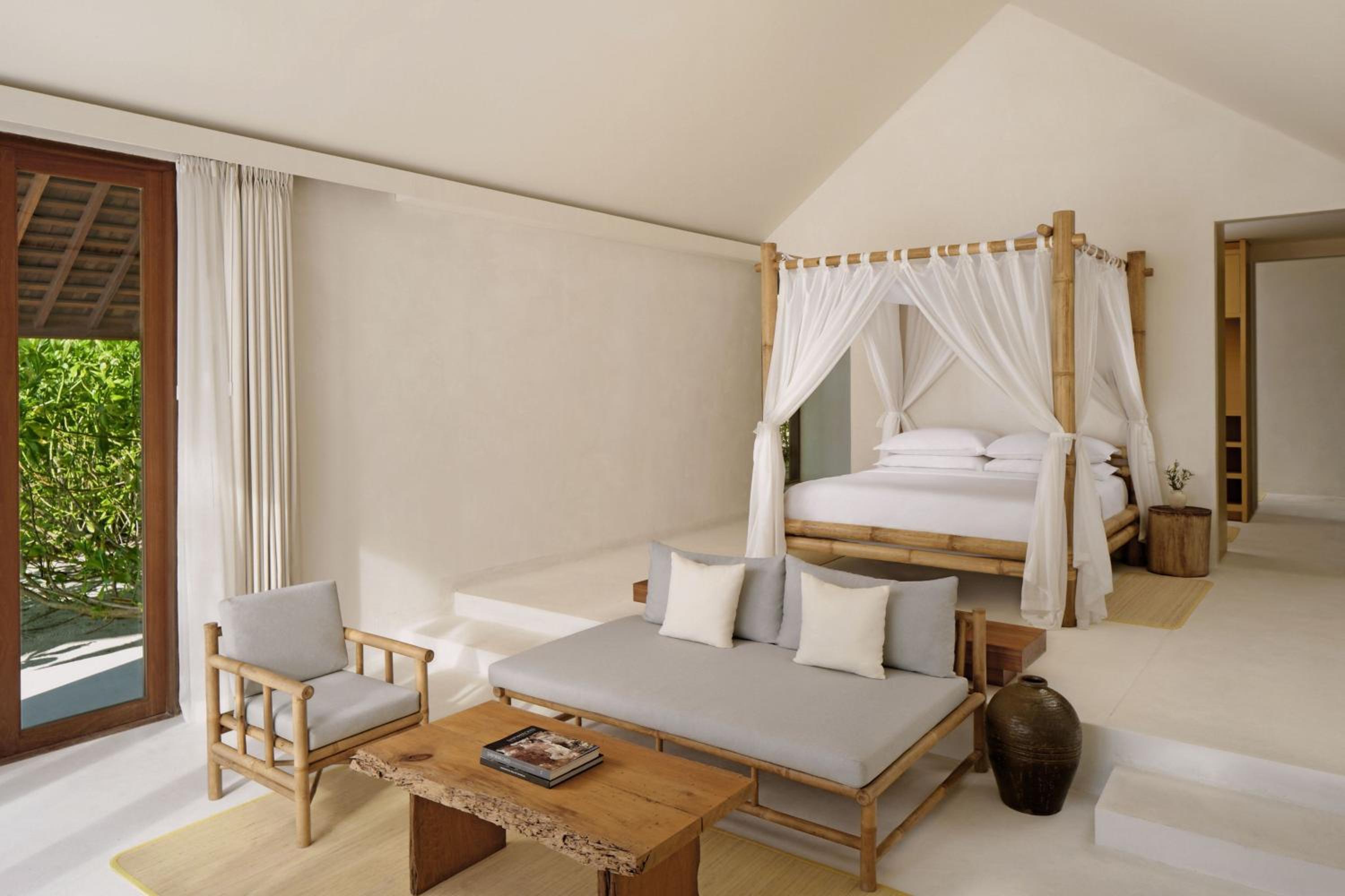 1 Bedroom, Villa, King Bed, Beach Front, Balcony