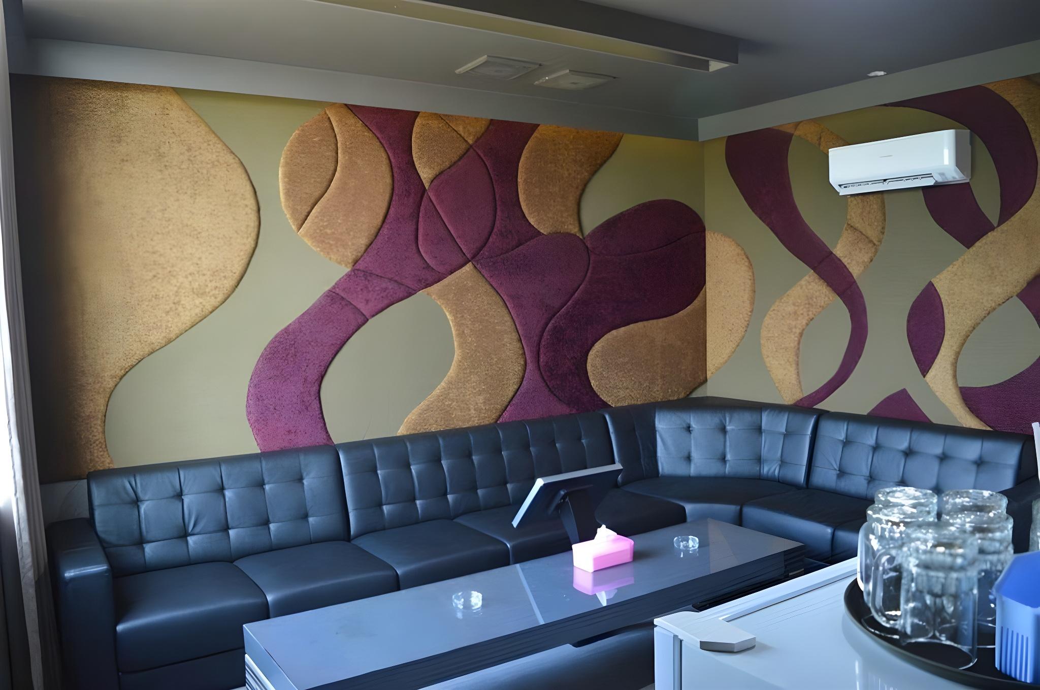 Studio Inn Suites 29/38