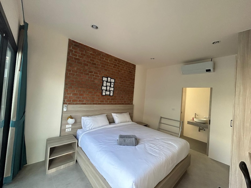 Charin Village 27/57
