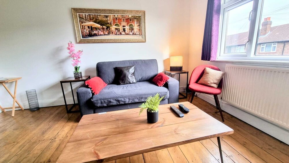 Stunning Central Richmond With Garden 23/34