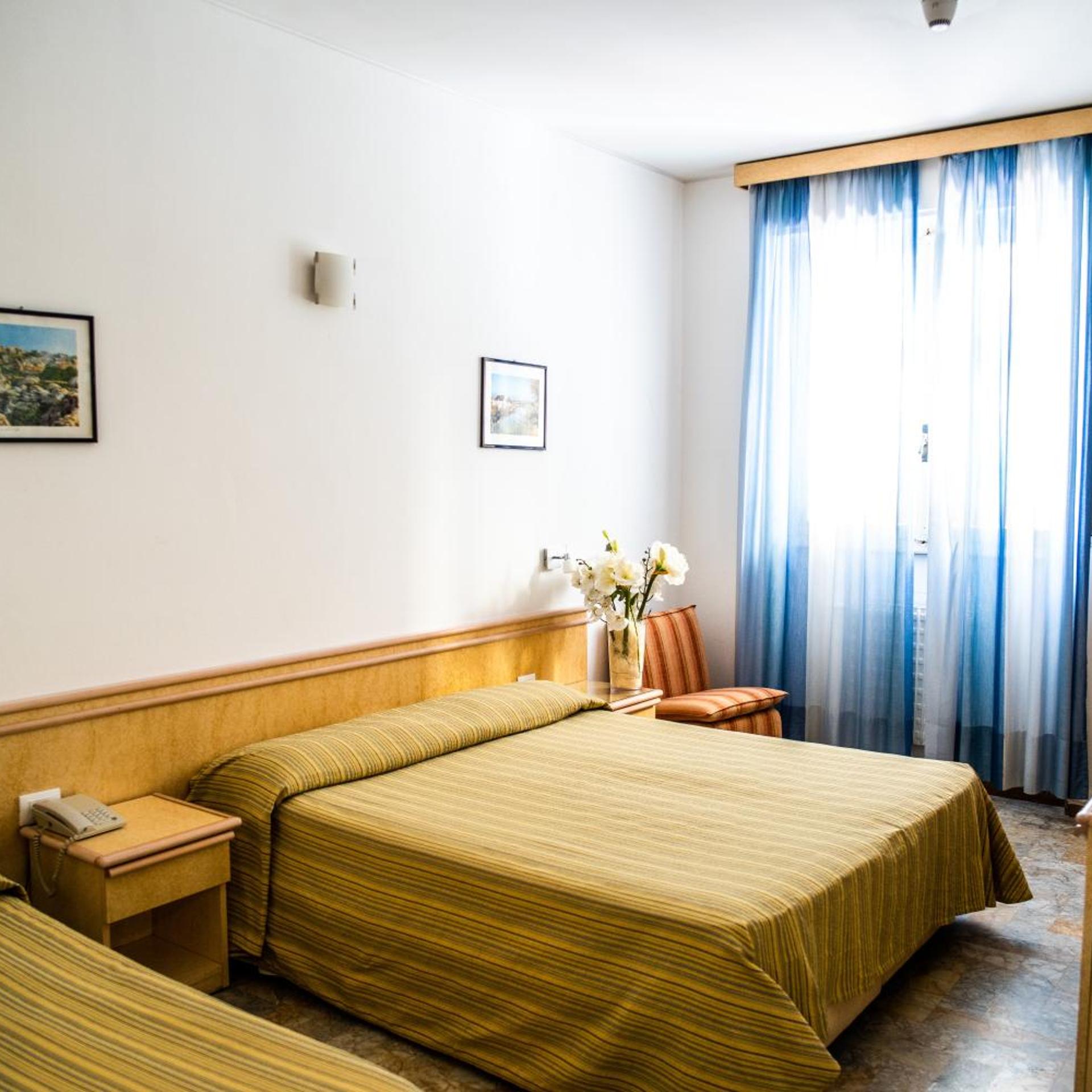 Hotel West End 13/50
