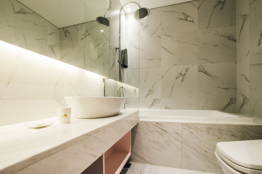 Hotel The Designers Premier Kondae 14/74