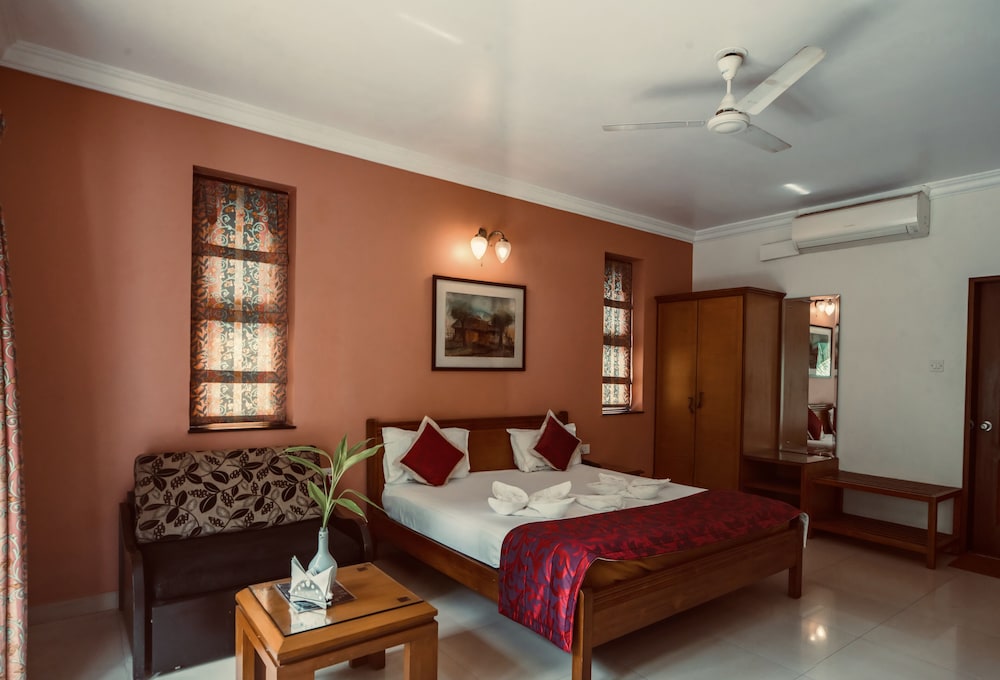 Renzo's Inn 15/50