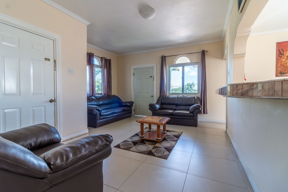 Travellers Beach Resort 40/61