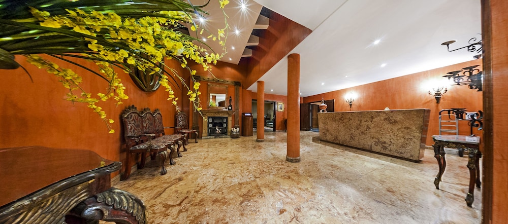 Hotel Porton Bogota 9/81