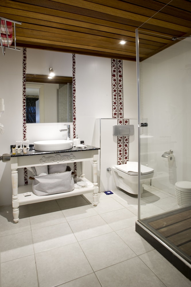Lodos Butik Otel 20/22