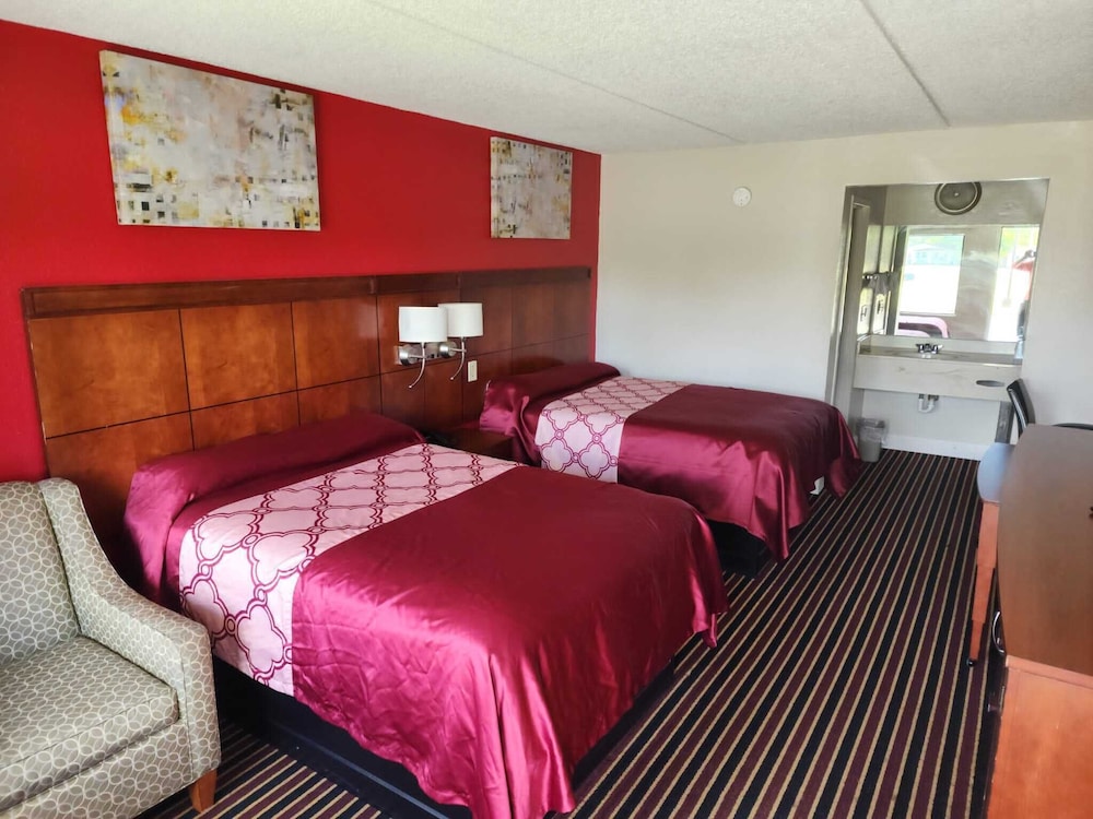 STANDARD, 2 DOUBLE BEDS