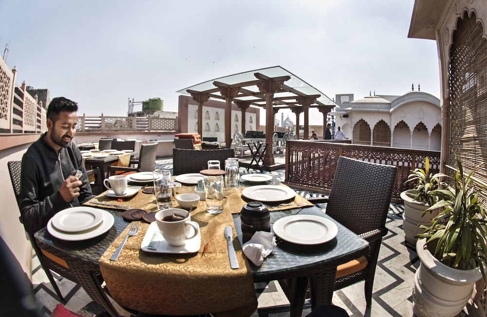 Haveli Dharampura 36/47
