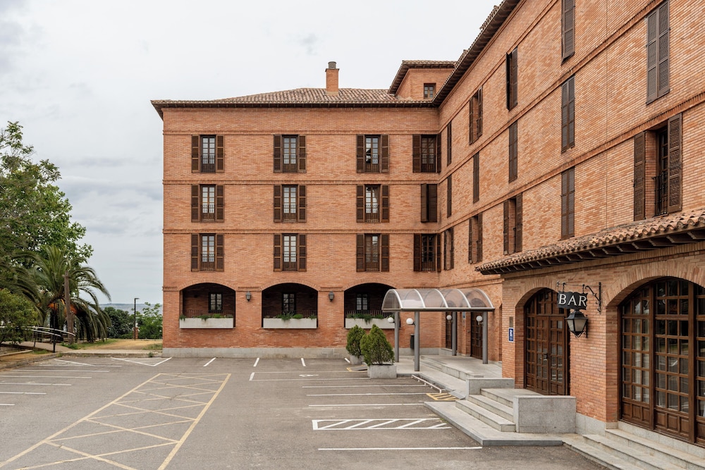 Parador De Calahorra 35/47