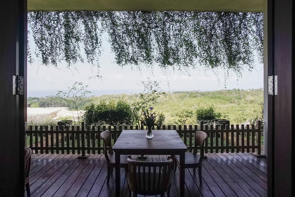 The Ocean Views Luxury Villas & Apartment by ZUZU 56/73