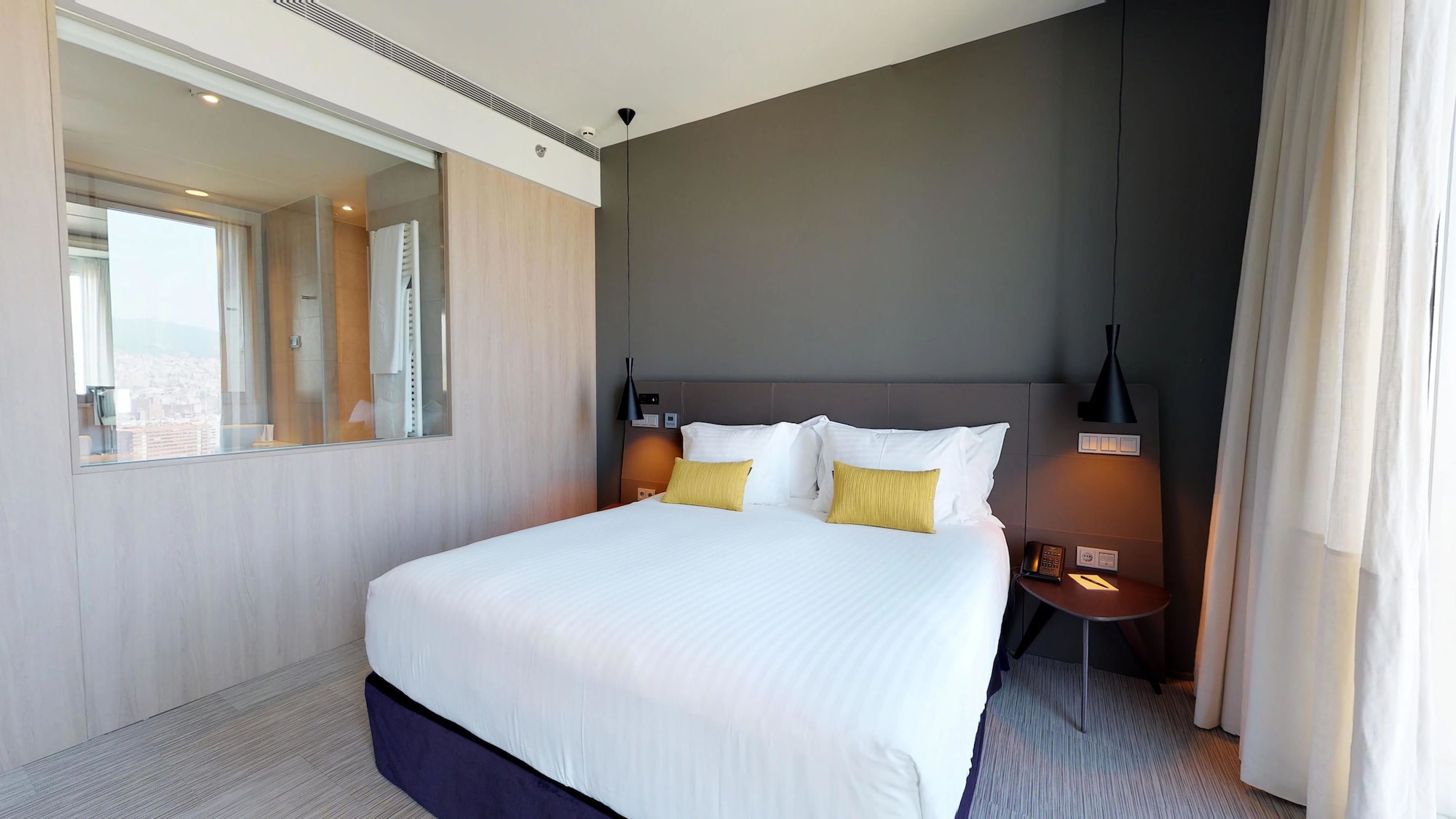 THE LEVEL, SUITE, CITY VIEW
