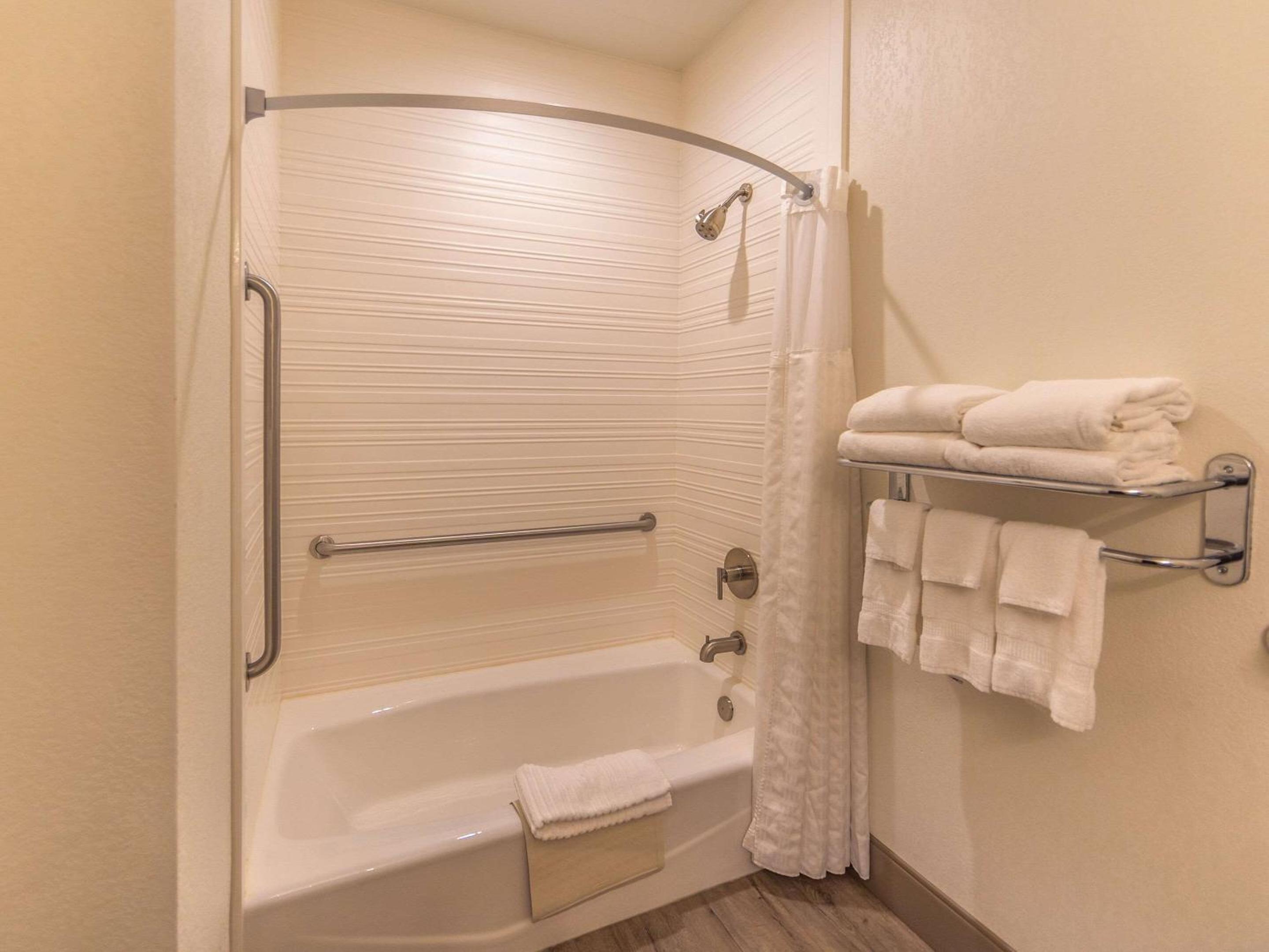 غرفة رباعية بسريرين كوين، The Hanford Hotel 4/4