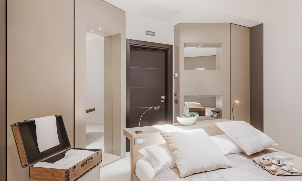 Residenza Del Monaco Bianco 16/50