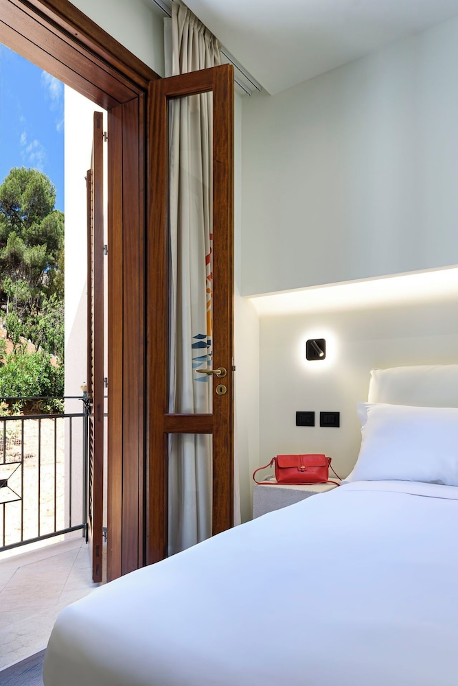 STANDARD, DOUBLE BED, MOUNTAIN VIEW, BALCONY