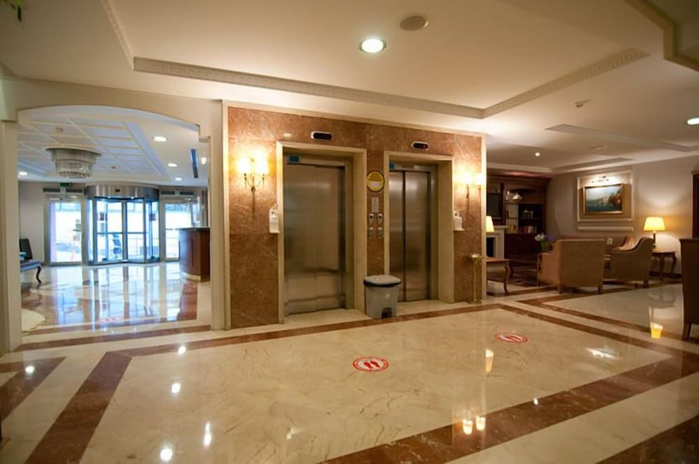 Taksim Metropark Hotel 9/50