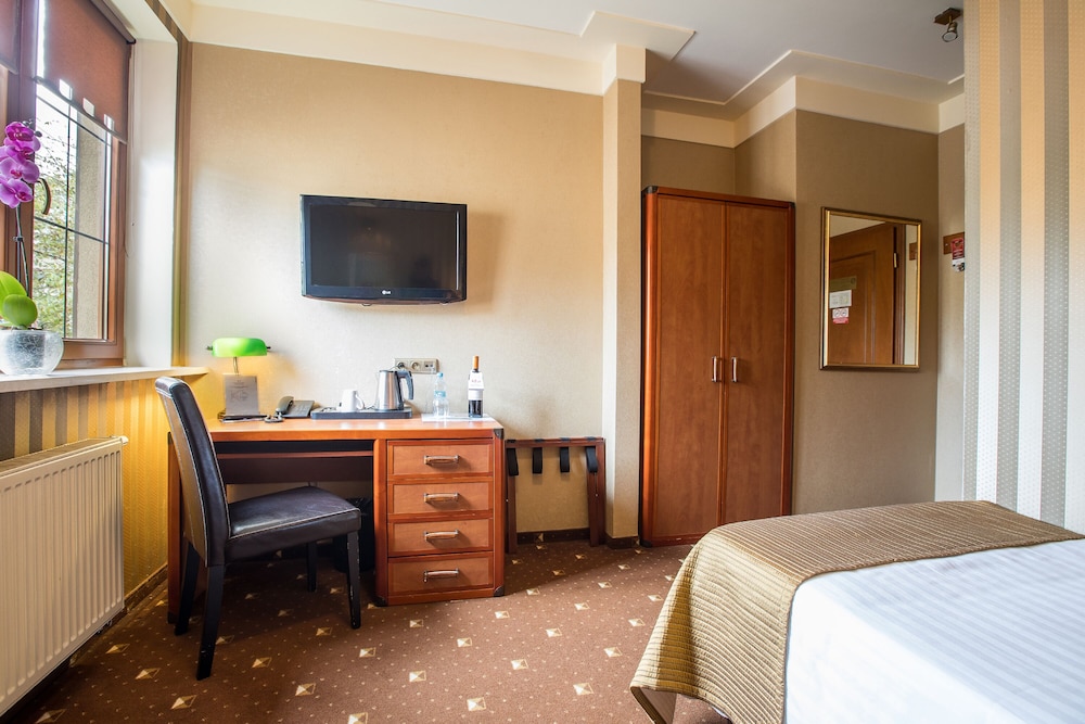 Hotel Diament Bella Notte Katowice Chorzow 26/72