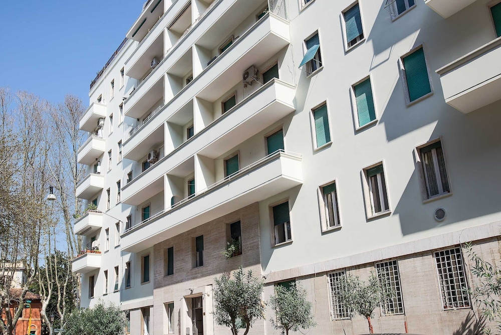 94rooms Vatican Vigliena 2/71