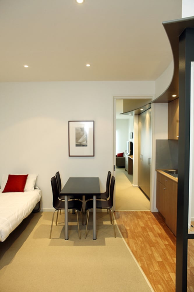 The Waves Serviced Apartments 41/52
