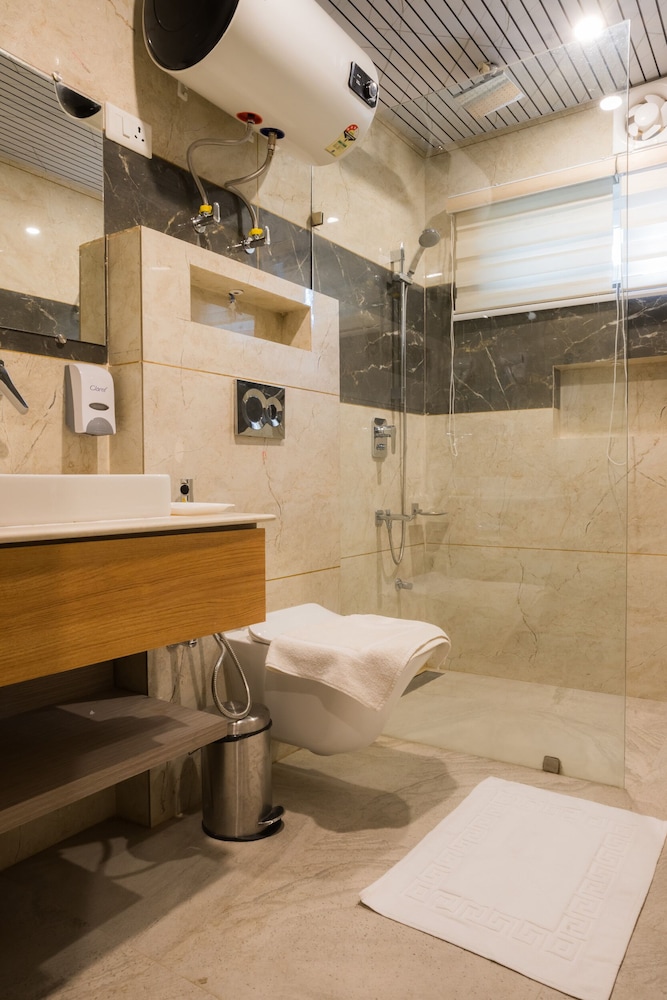 Hotel Abshar 23/23