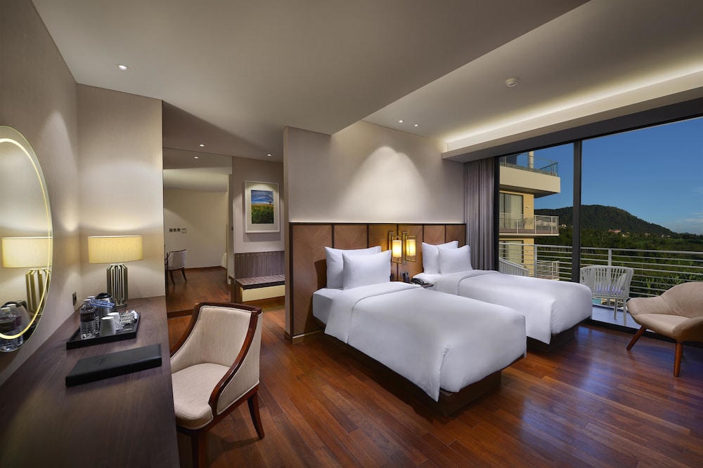 Golden Tulip Holland Resort 10/65