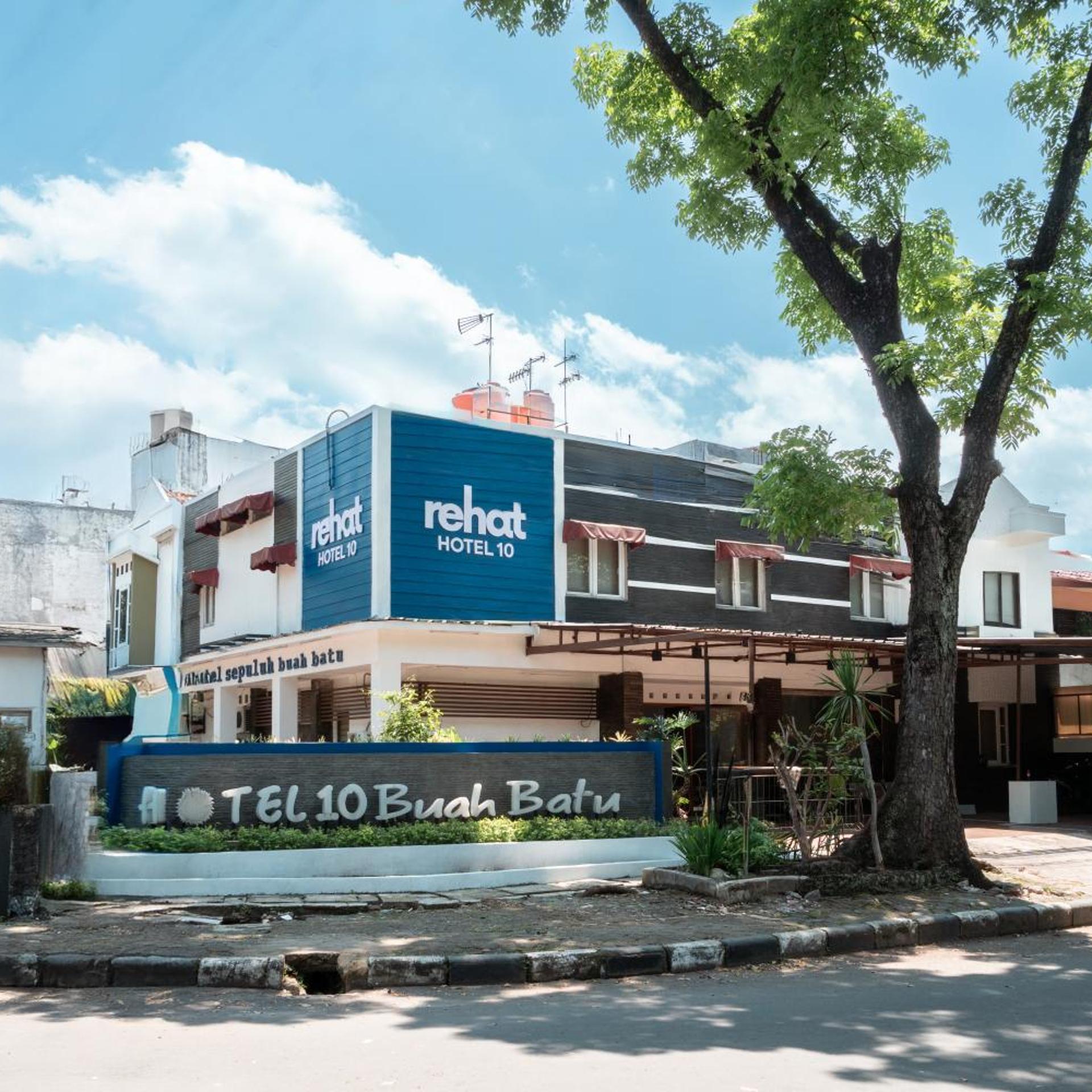 Rehat at Hotel 10 Buah Batu 2/50