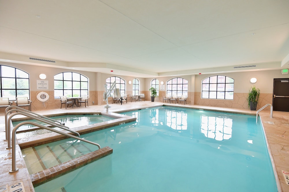Staybridge Suites Wisconsin Dells - Lake Delton 1/58