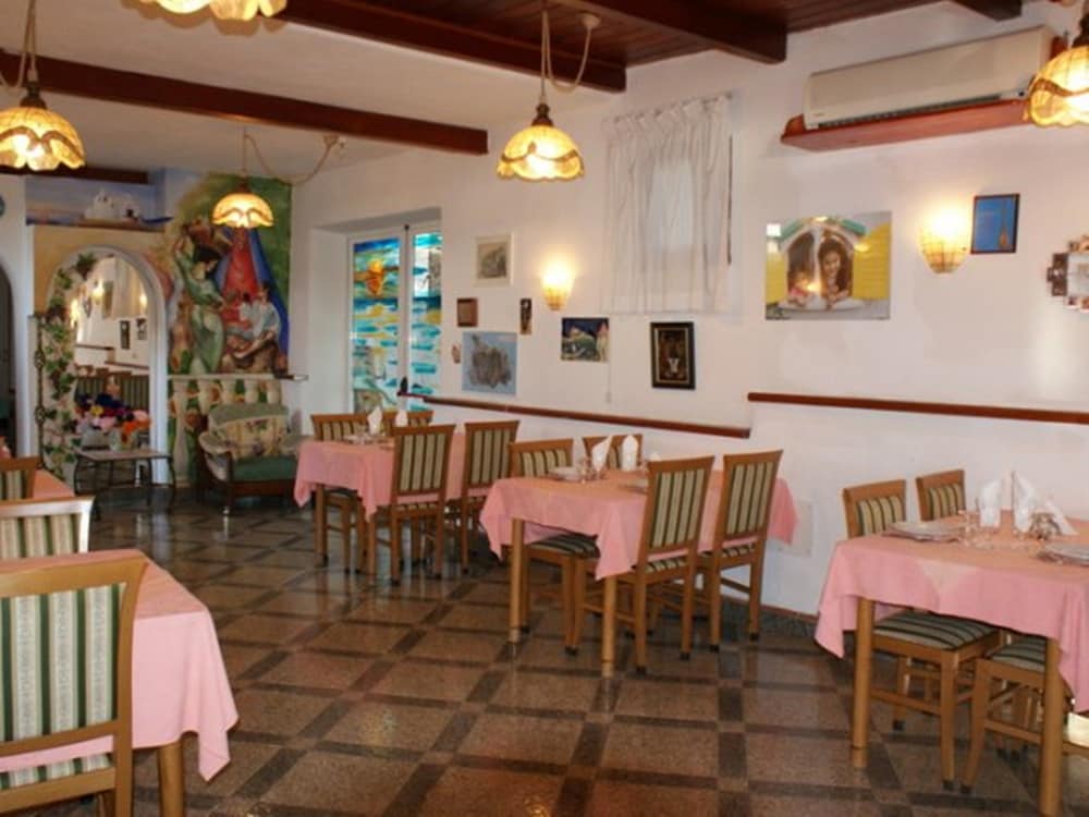 HOTEL RESIDENCE VILLA MARINÙ 47/72