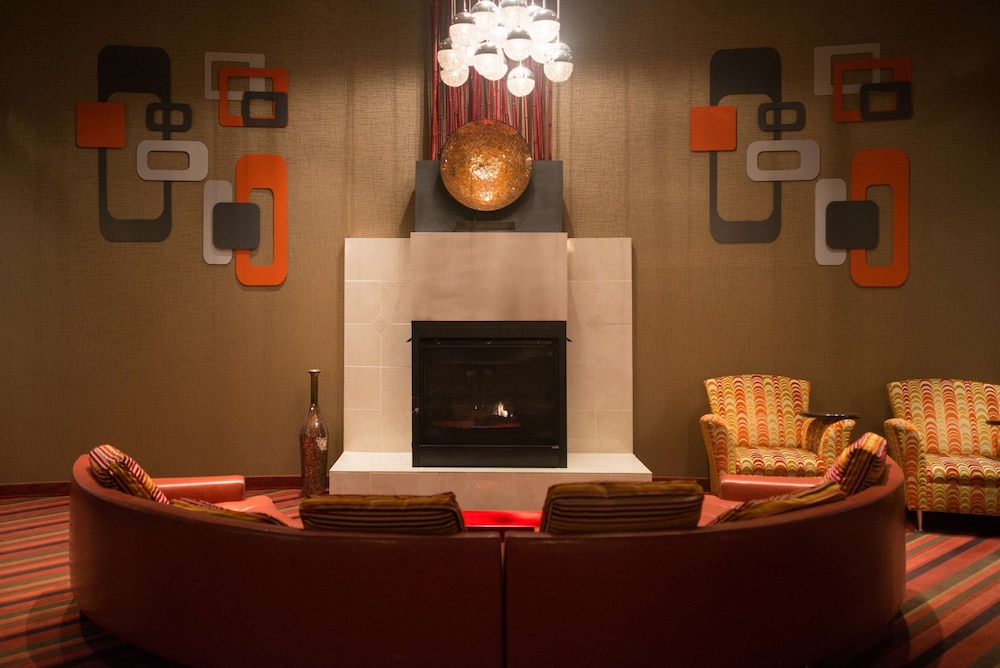 Radisson Hotel Duluth-Harborview 16/34