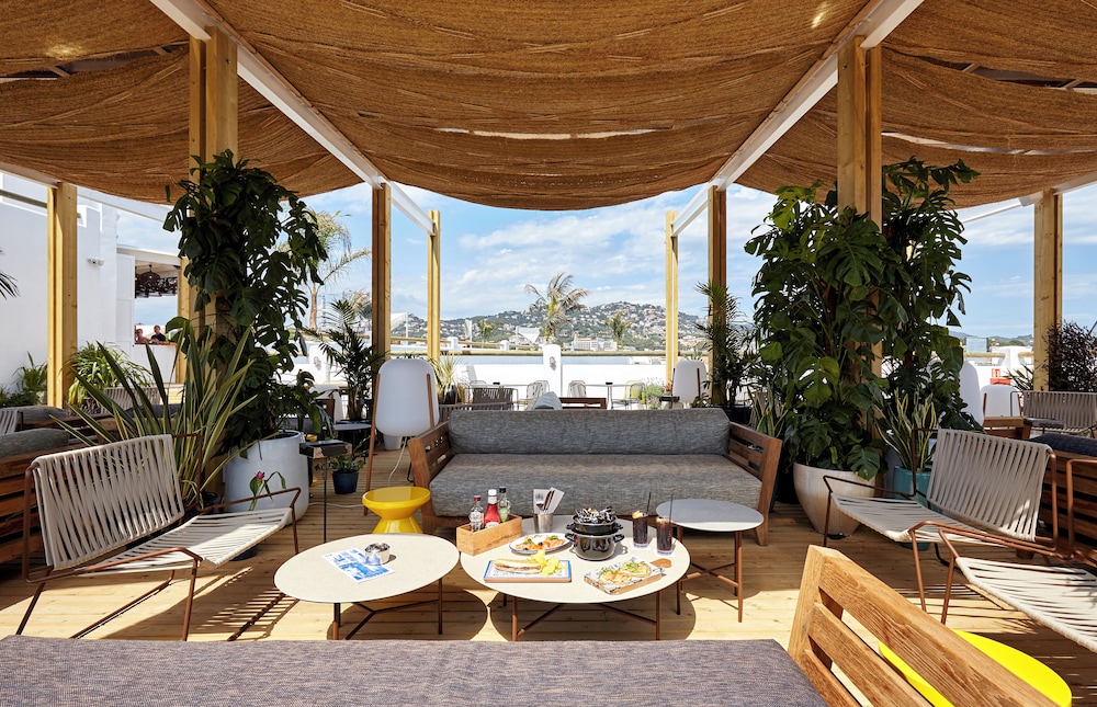 Gran Hotel Flamingo - Adults Only 41/50