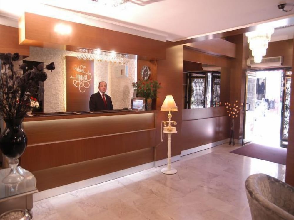 Maya Hotel 8/37