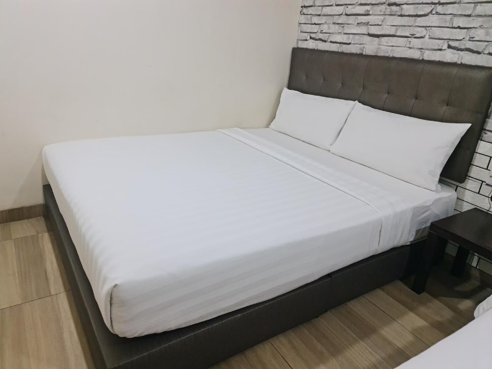 888 Boutique Hotel 35/60