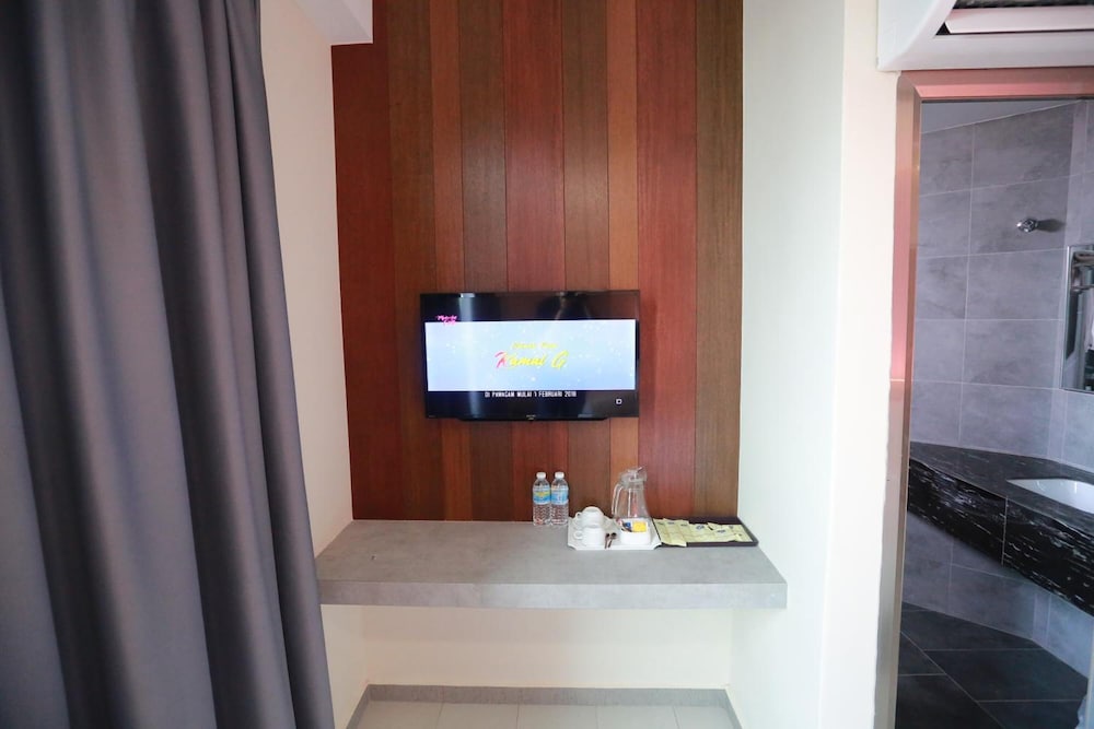 Pantai Regal Hotel 10/50