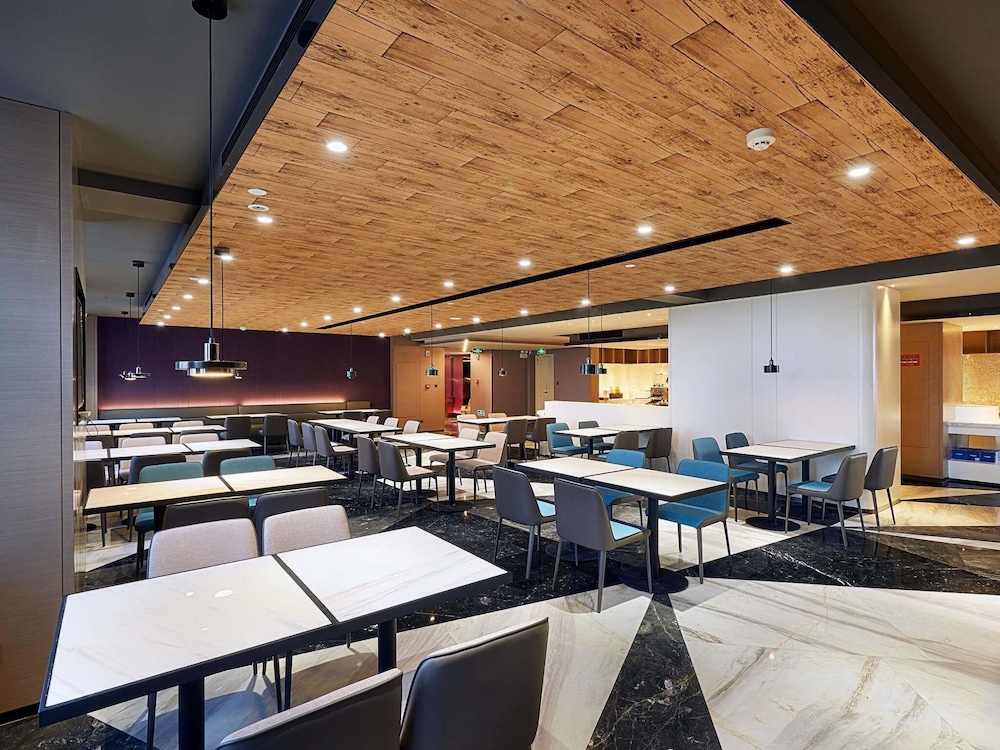 Mercure Yinchuan Xinhua 28/45