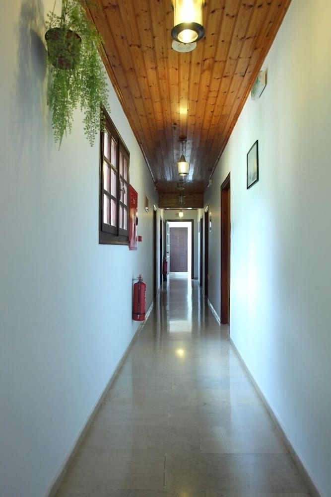 Nostos Hotel 7/40
