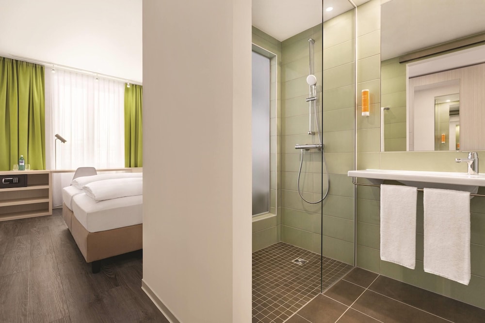 غرفة قياسية بسريرين منفصلين، Super 8 by Wyndham Chemnitz 7/9