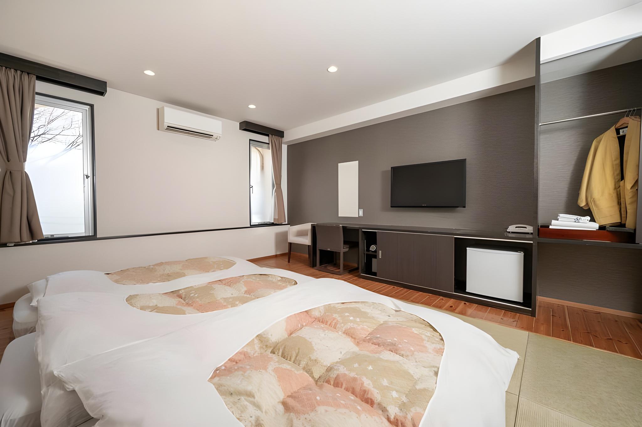 Semi Western, Style, Modern