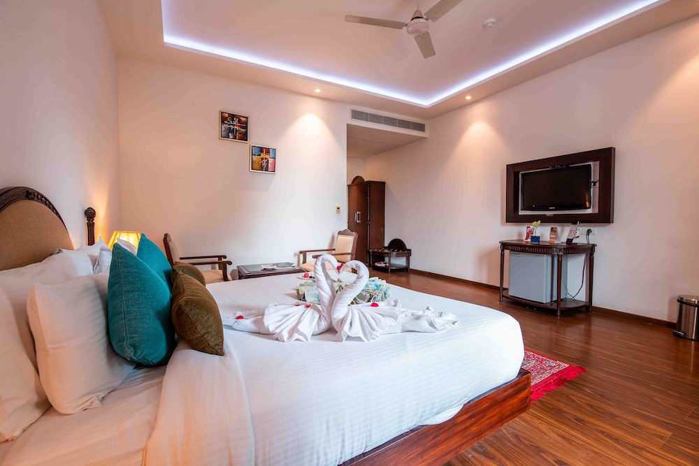 The Fern Surya Resort 15/55