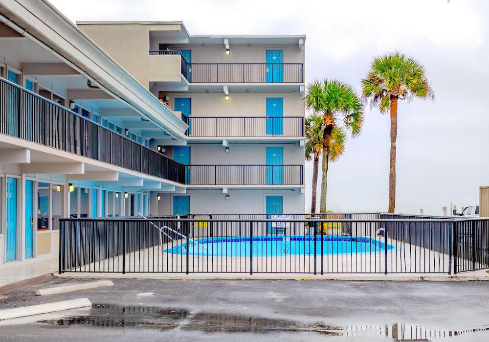 Knights Inn - Myrtle Beach 22/33