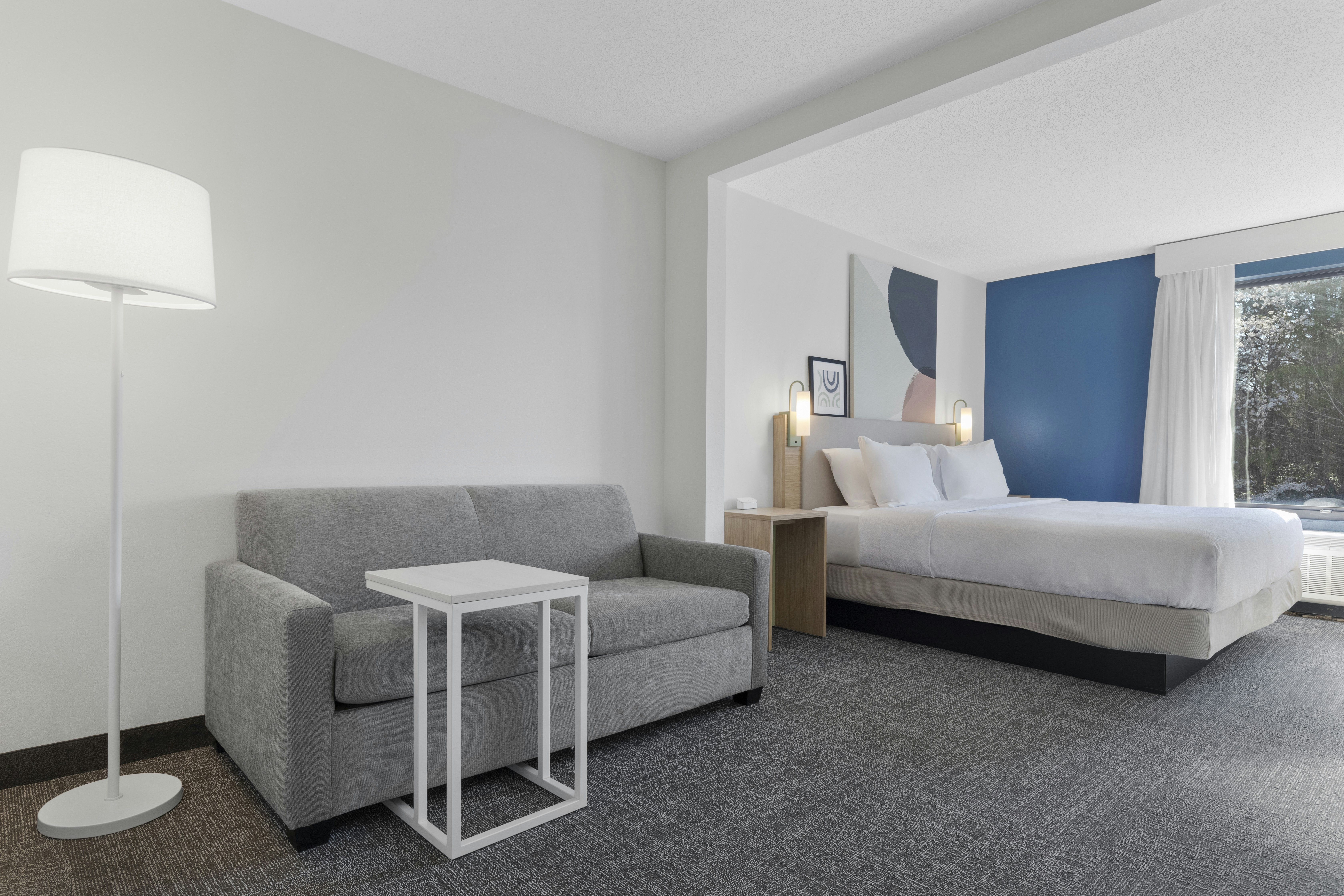 ROOM, KING BED