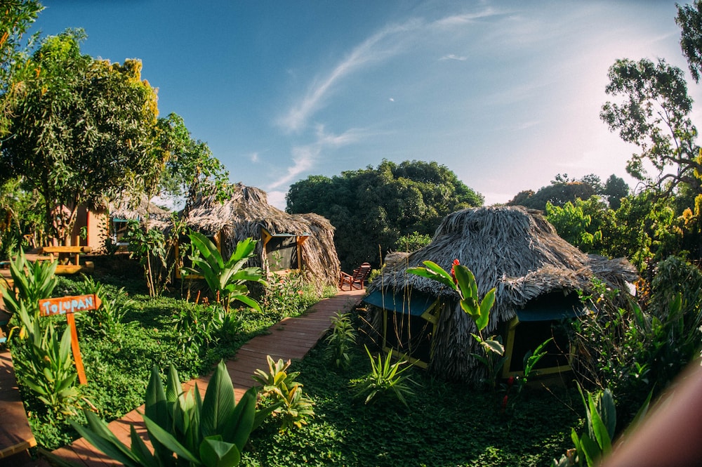 Bambuda Lodge 61/66