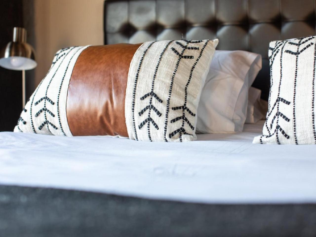Linglela Lodge 12/37