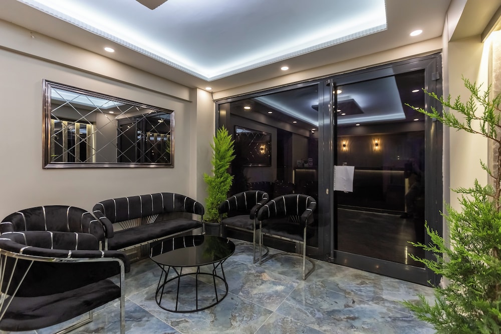 Ria Suites Hotel 31/37