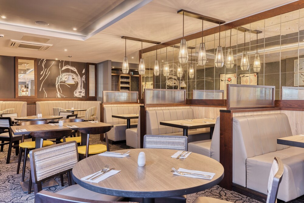 Premier Inn London Kew Bridge 34/51