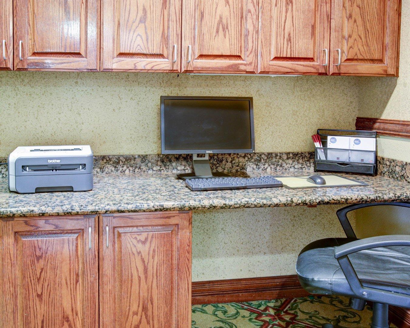 Comfort Suites University Drive, College Station, TX 34/41